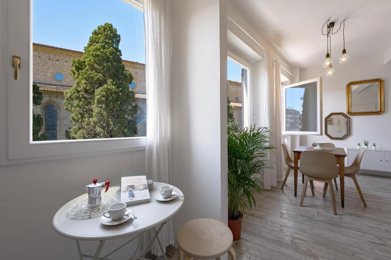Via Avelli, 4 - Charming - Delightful And Bright 3rd-floor Without Elevator, Overlooking One Of Florence's Beautiful Squares, Exceptionally Located For Exploring The Florenz