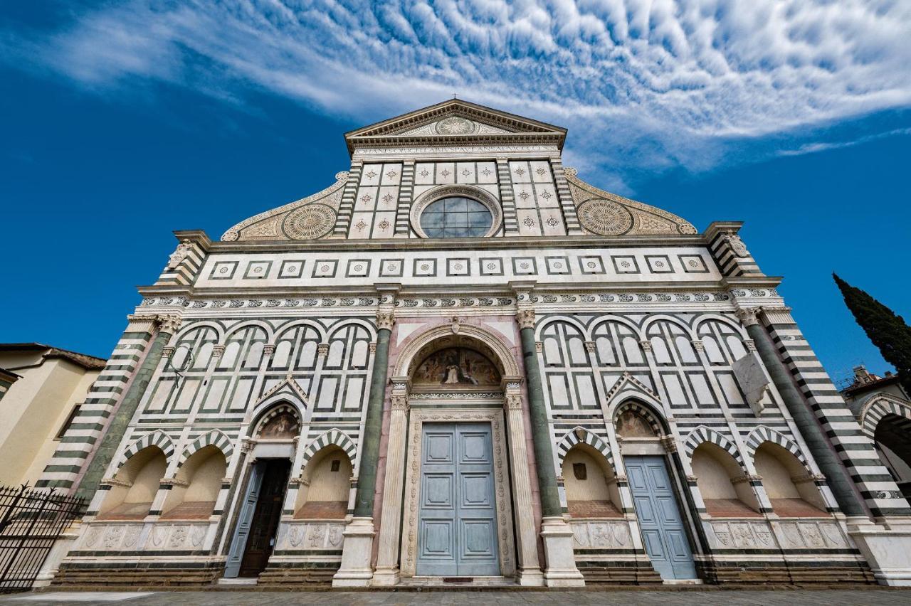 Via Avelli, 4 - Charming - Delightful And Bright 3rd-floor Without Elevator, Overlooking One Of Florence's Beautiful Squares, Exceptionally Located For Exploring The * Florenz