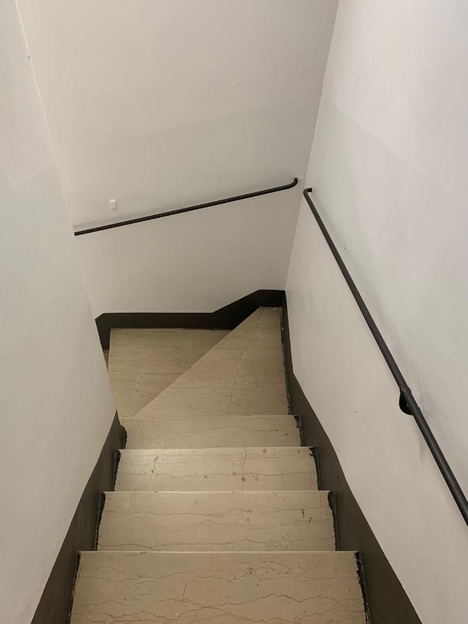 Via Avelli, 4 - Charming - Delightful And Bright 3rd-floor Without Elevator, Overlooking One Of Florence's Beautiful Squares, Exceptionally Located For Exploring The Apartment Florenz